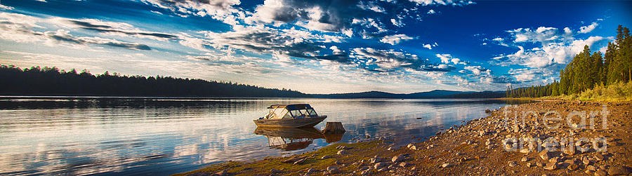 Boating Peacefully on Howard Prairie Lake by Omaste Witkowski